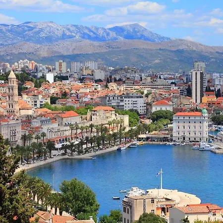 Mihaela * Split