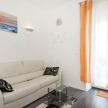 Mihaela Apartment Split